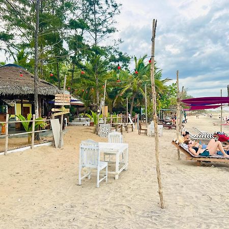 Arugam Bay Holiday Hotel Exterior photo