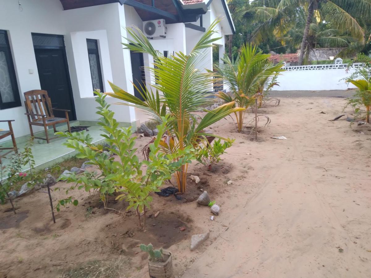 Arugam Bay Holiday Hotel Exterior photo