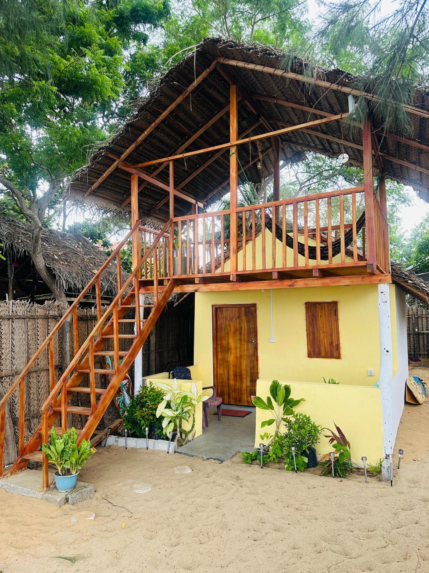 Arugam Bay Holiday Hotel Exterior photo